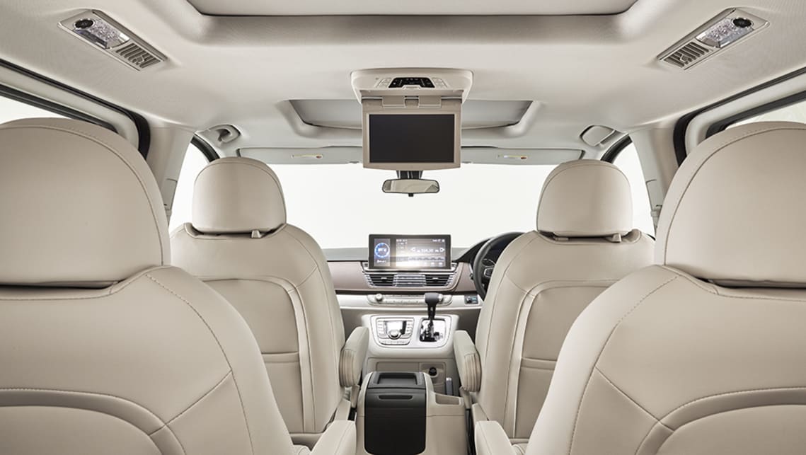 LDV-G10-people-mover-white-7-seat-interior