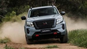 Front on view of Nissan Navara Pro4x